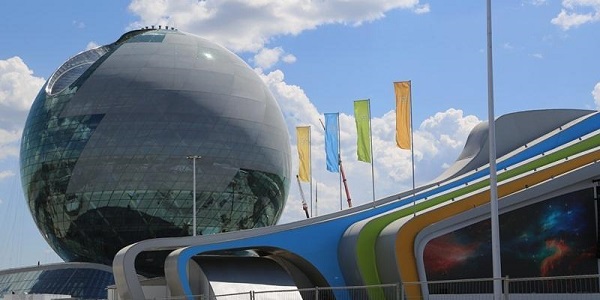 На базе ЭКСПО Казахстан планирует открыть международный центр зеленых технологий, сообщило Министерство энергетики.